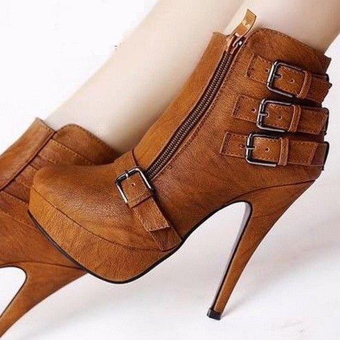 Cód. BO204 - Bota Cano Baixo