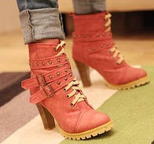 Cód. BO212 - Bota Cano Curto